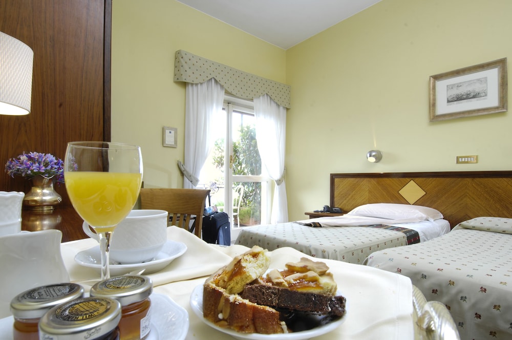 Cacciani Hotel 14/48