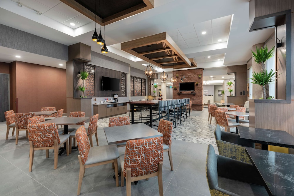 Hampton Inn and Suites Charlottetown 33/41