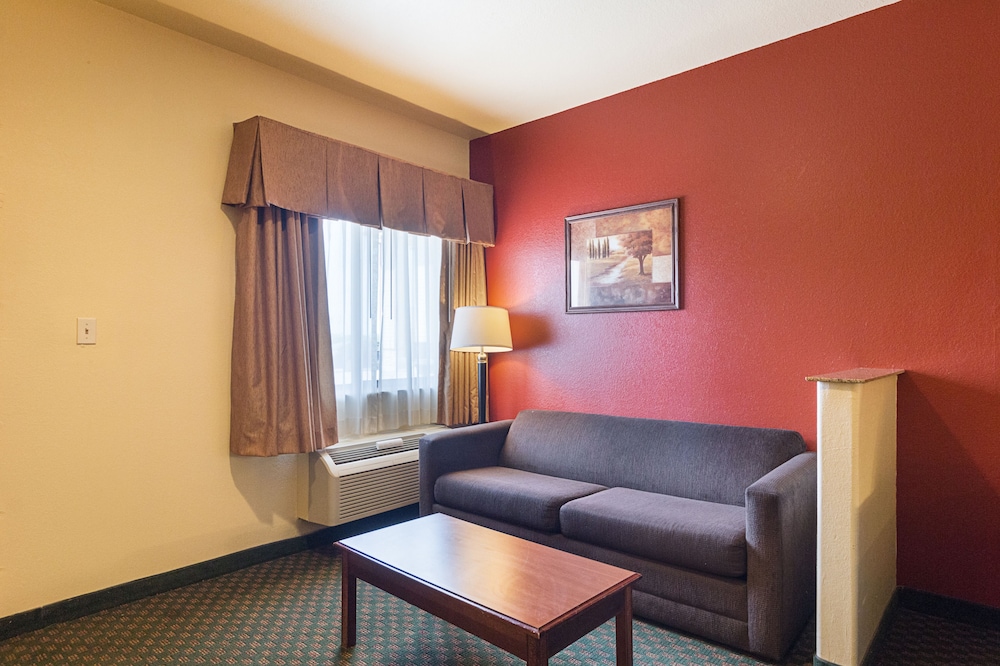 Quality Inn & Suites Victoria South 17/23