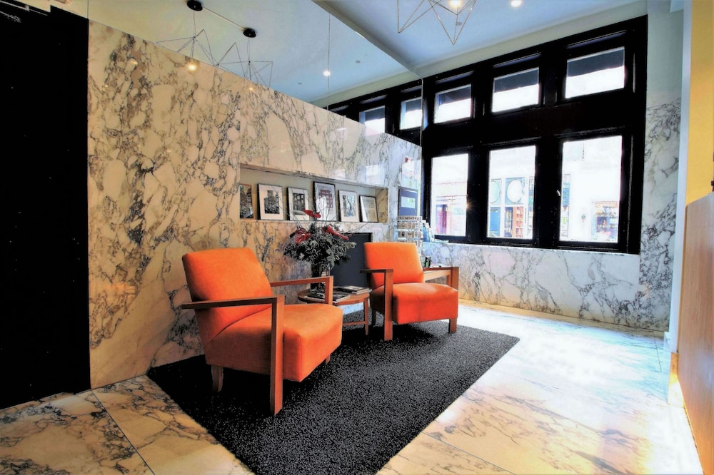 THE BANK HOTEL 37/39