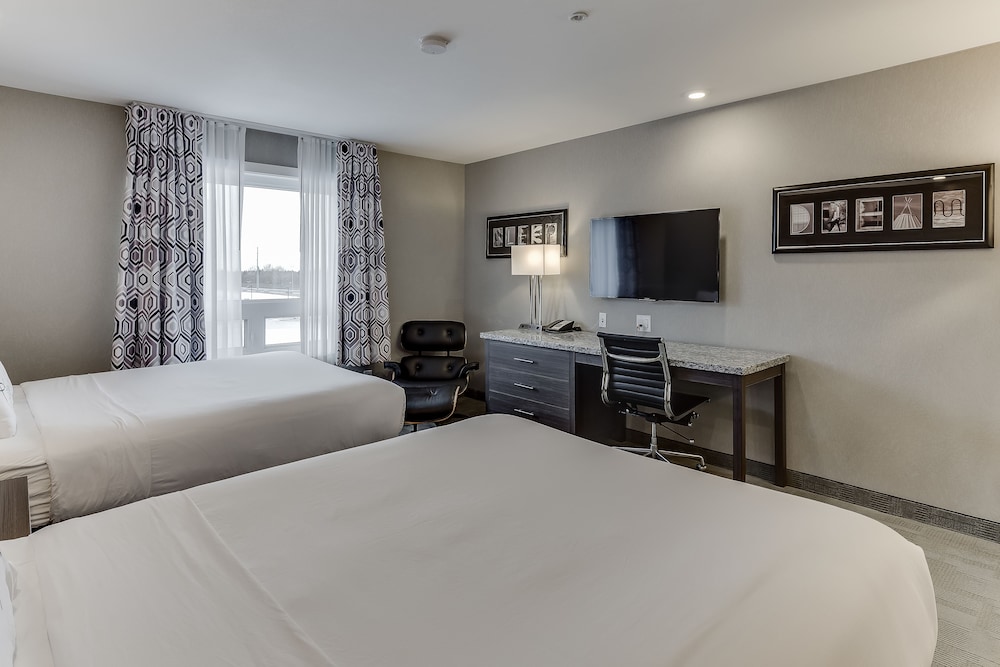 Home Inn Suites Saskatoon South 28/66