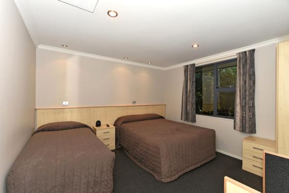 Grove Park Motor Lodge 32/74