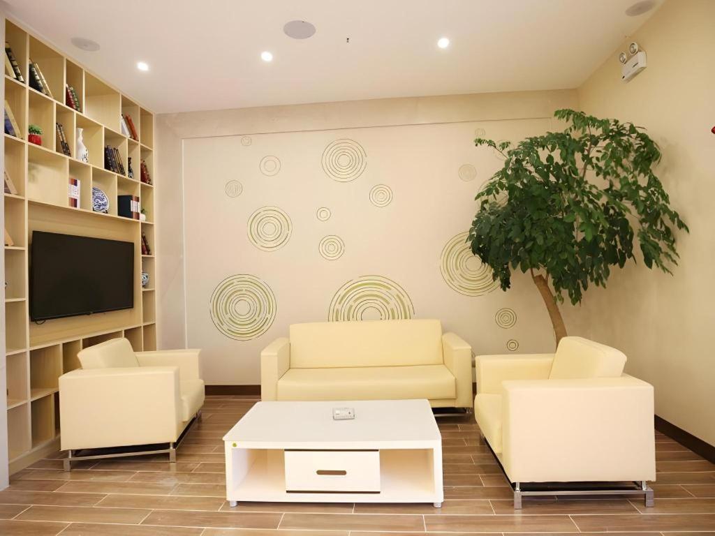 GreenTree Inn Xuancheng Jingxian Wannan First Street Express Hotel 34/52