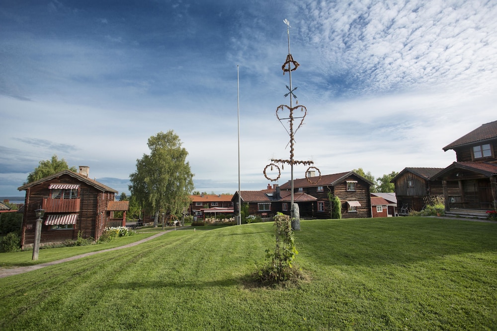 Klockargarden Hotell 38/50