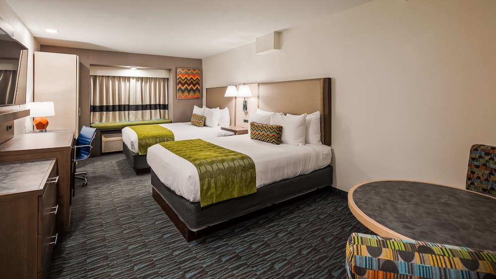 Best Western Plus Yuma Foothills Inn & Suites 13/41