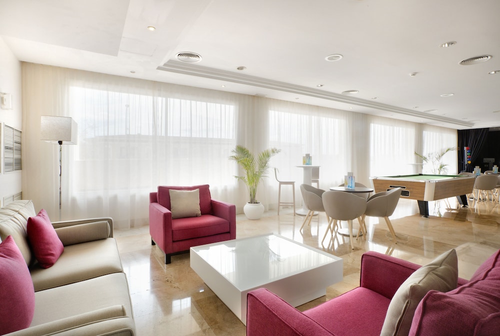 Grupotel Orient 44/63