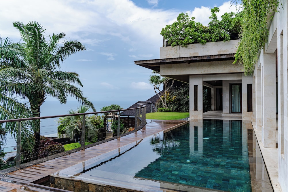 The Edge Bali in Pecatu