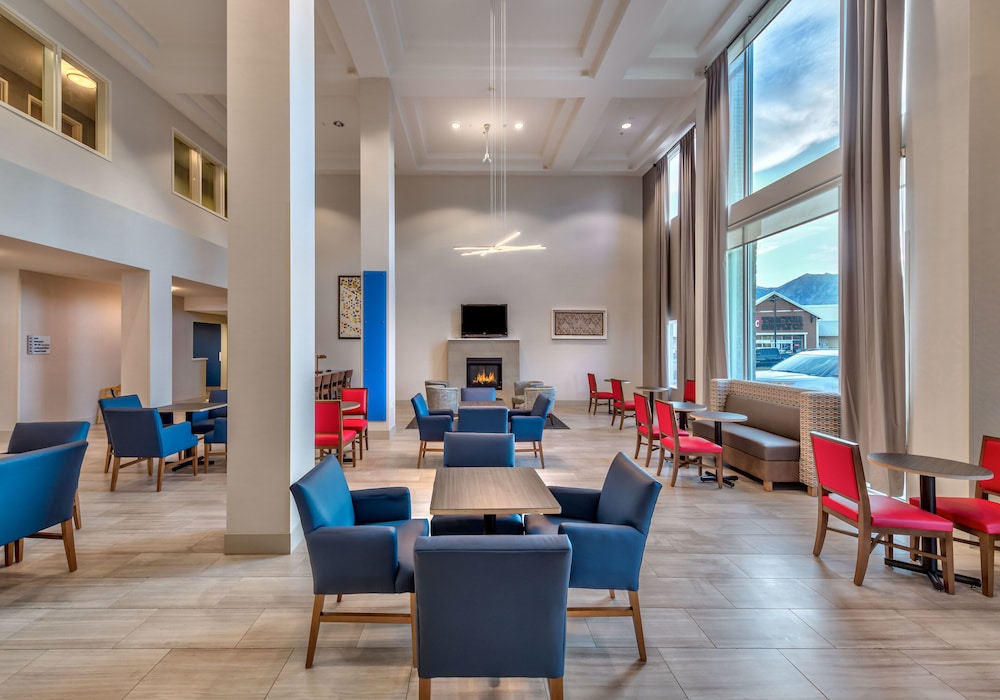 Holiday Inn Express Hotel & Suites Minden 35/42
