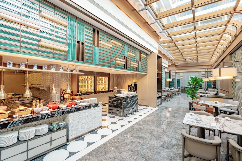 Hyatt Regency Huangshan Hengjiangwan 8/65