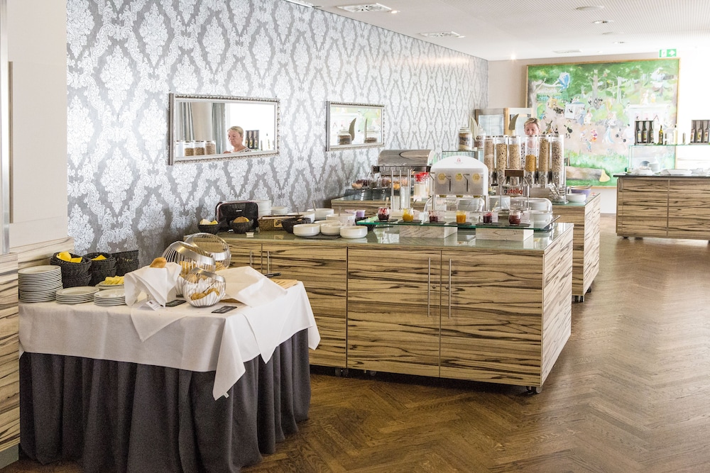 Best Western Premier Hotel An Der Wasserburg 51/68