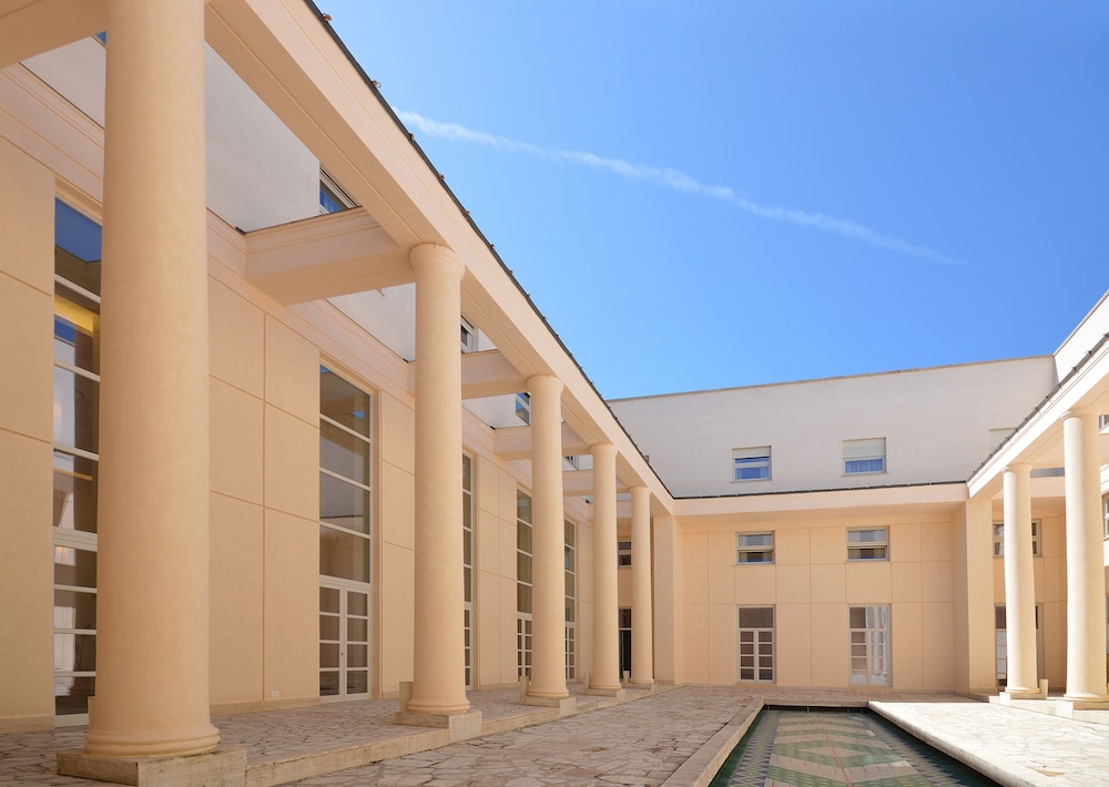 Hotel Palazzo Esedra 4/44