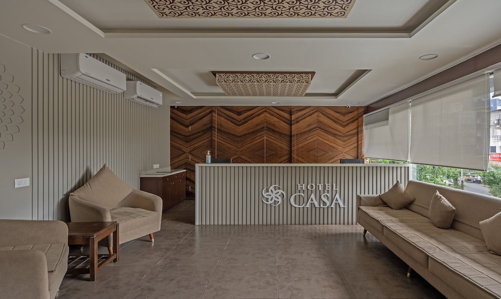TREEBO CASA 8/40