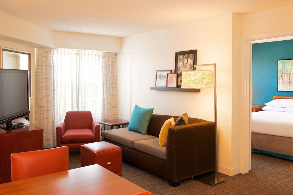 Residence Inn By Marriott Evansville East 23/39