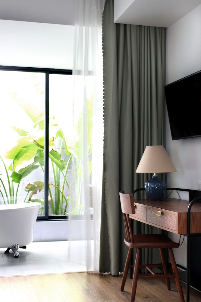 Moclan Boutique Hotel 43/52