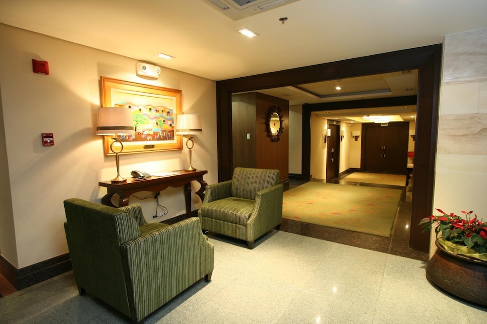 Crown Regency Hotel Makati 7/50