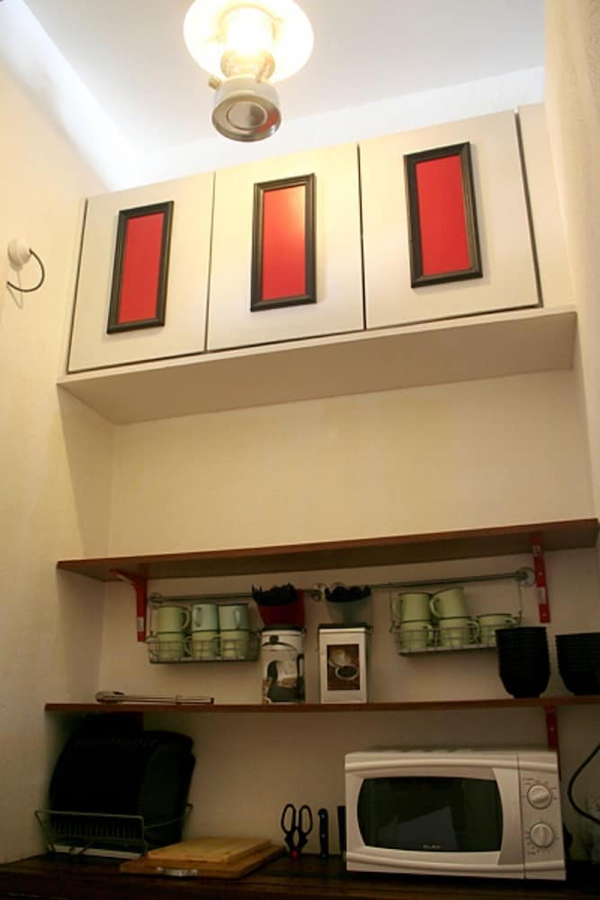 Red Inn Court 5/50