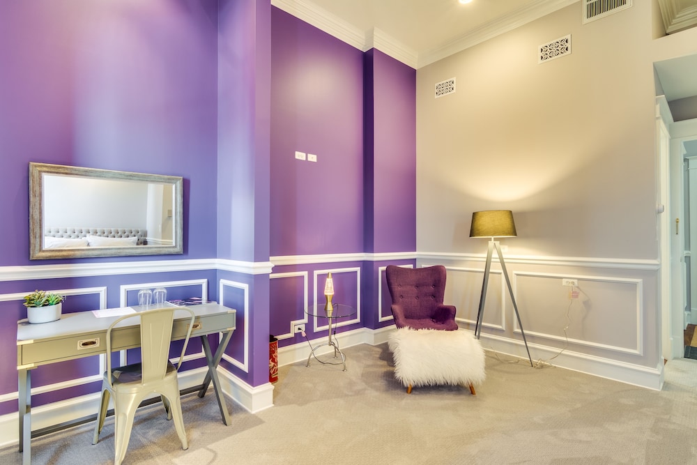Ruby Room 36/41