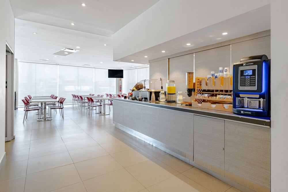 City Express Junior by Marriott Aguascalientes Centro 35/46