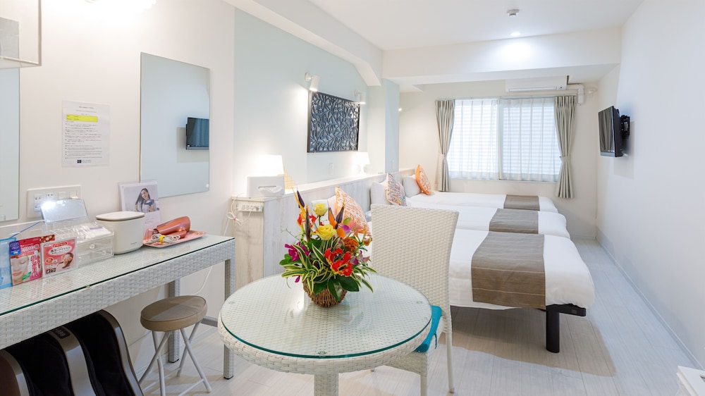 Living Inn Asahibashiekimae Premier 43/60