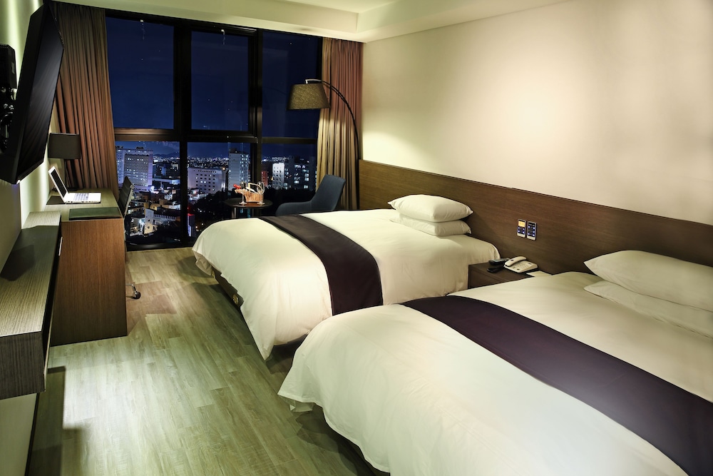 Hotel The One Jeju 9/52