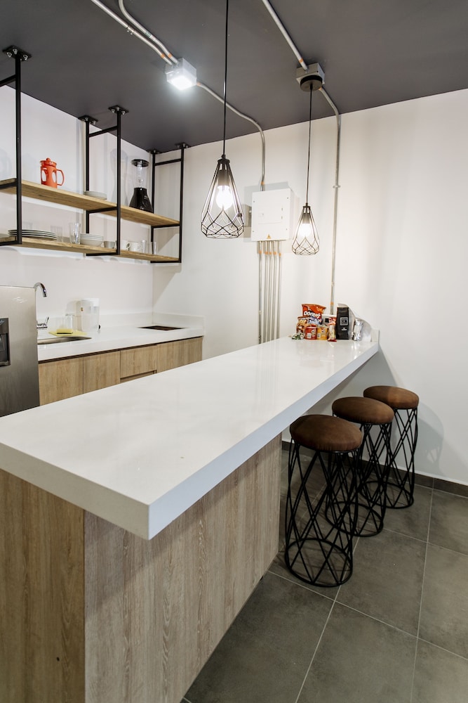 لوفت بسرير مزدوج مع أريكة بجاكوزي، Soy Local Housetel 8/8