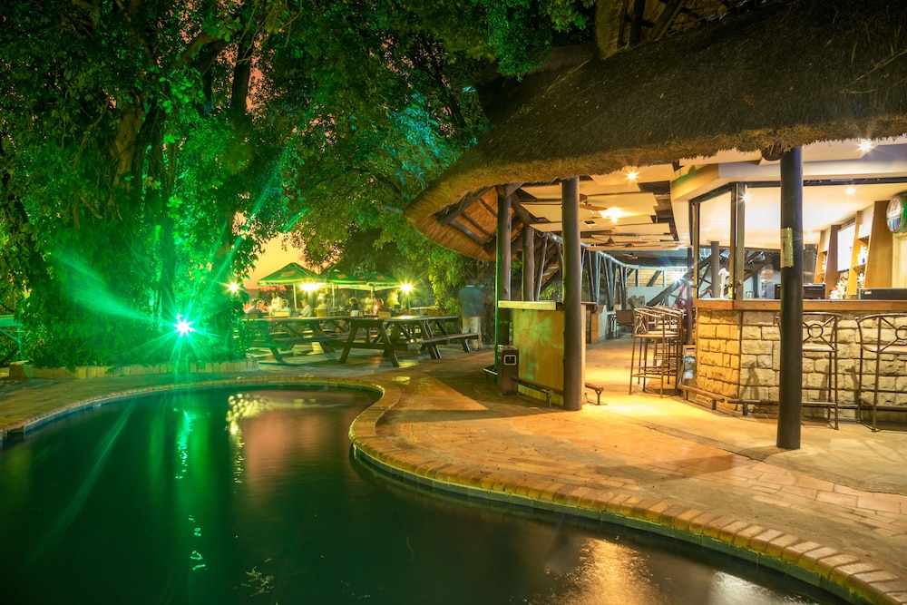 Victoria Falls Waterfront 45/74