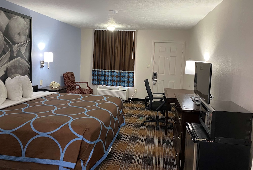 Super 8 by Wyndham Covington GA 16/32