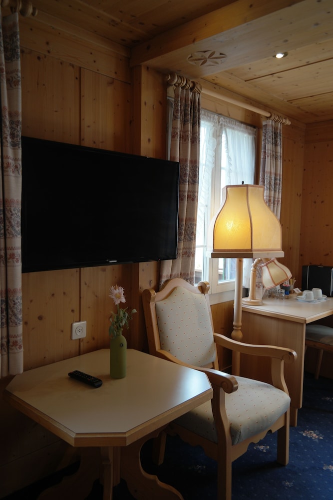 Hotel Sonnenberg 32/50