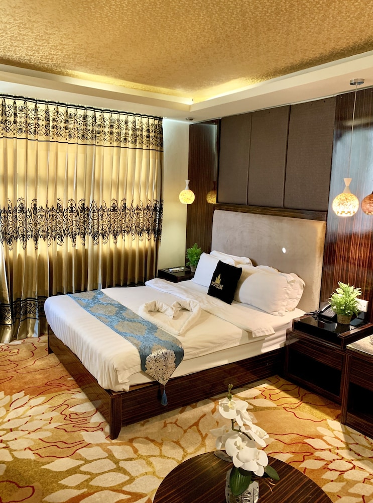 Hotel Noorjahan Grand 18/46