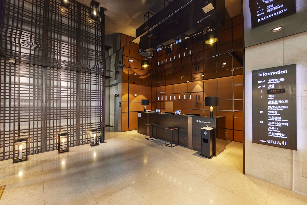 HOTEL URI& 12/60
