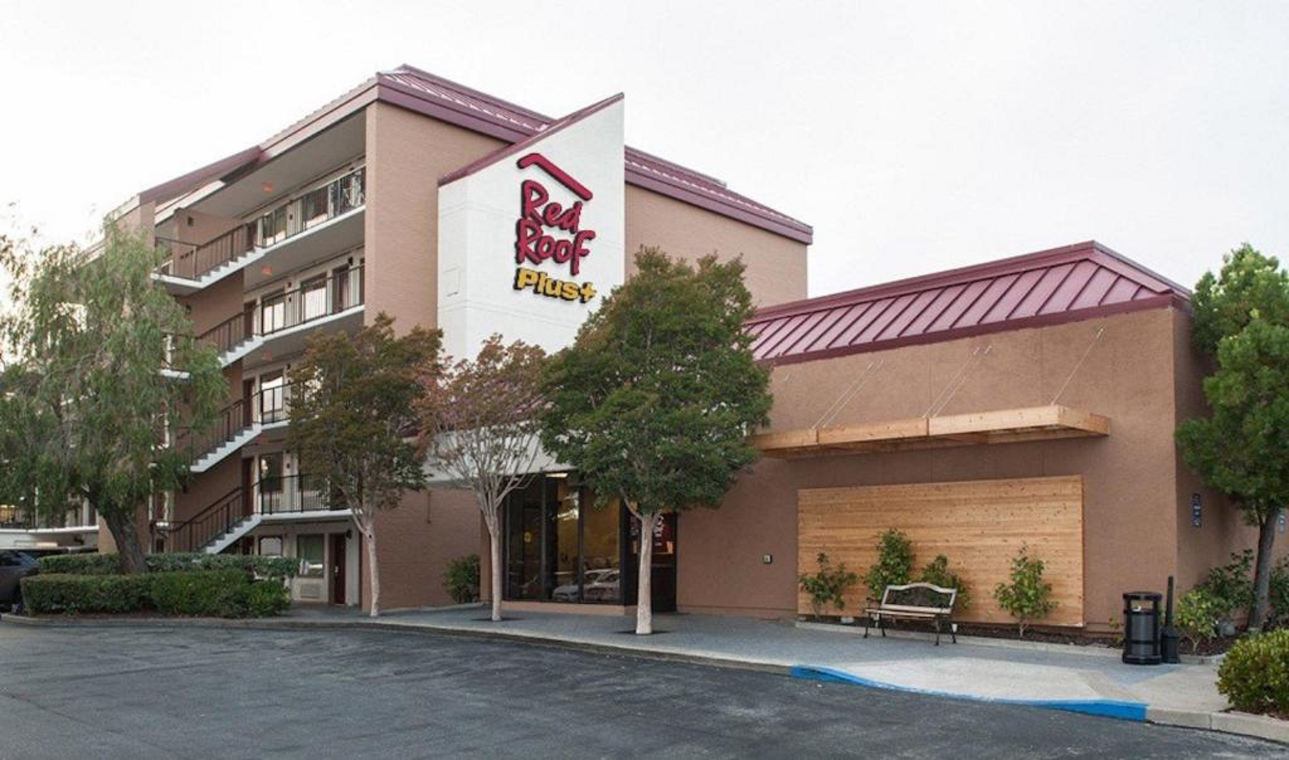 Red Roof Inn Plus San Francisco Airport 22/27