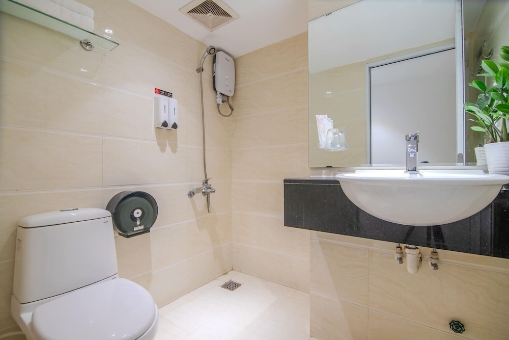 Bin Bin Hotel 3 47/50
