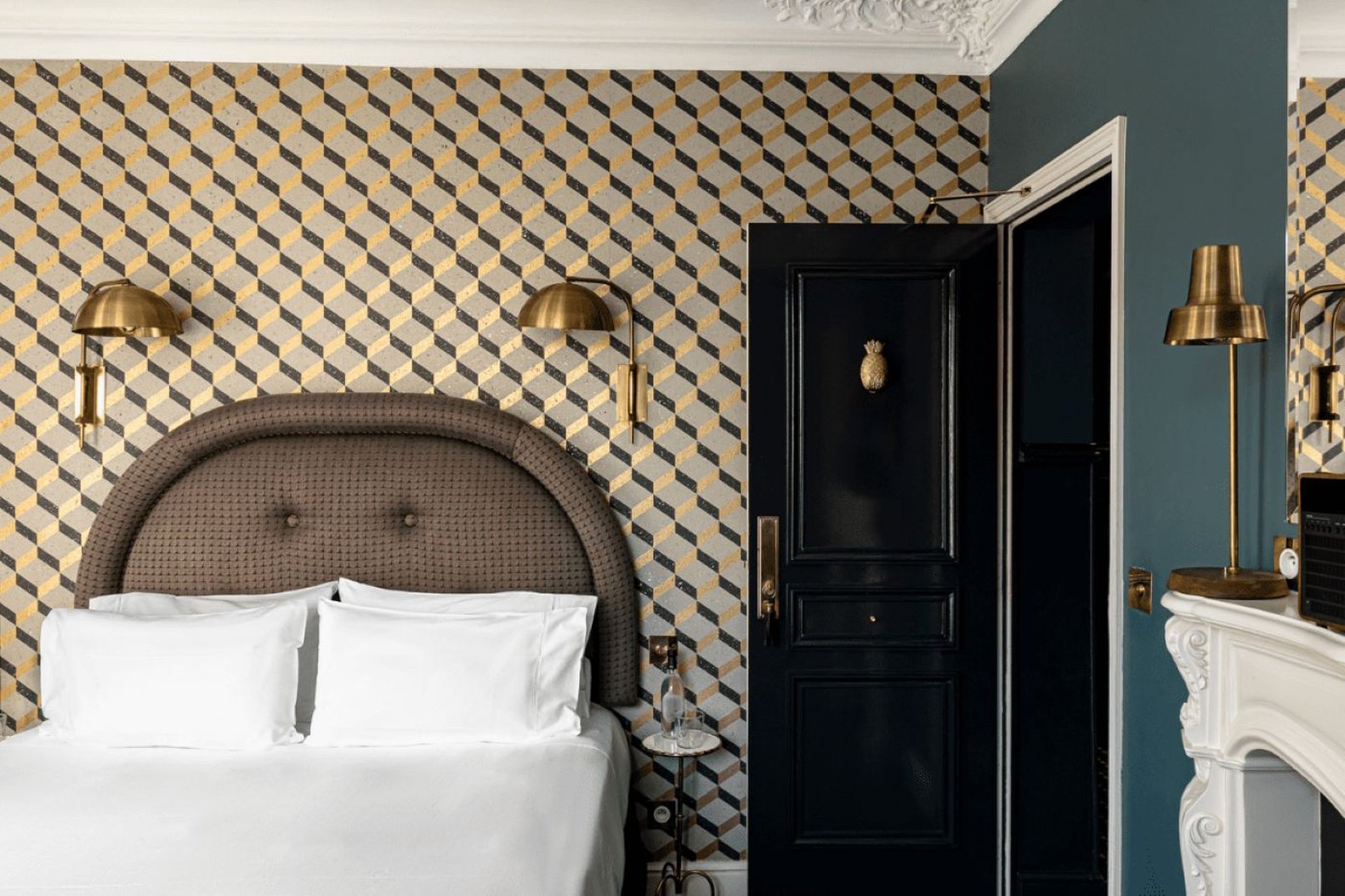 Grand Pigalle Hotel 24/25