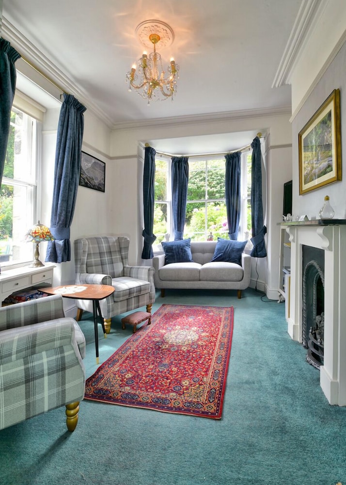 Garth Dderwen Victorian Guest House 19/48
