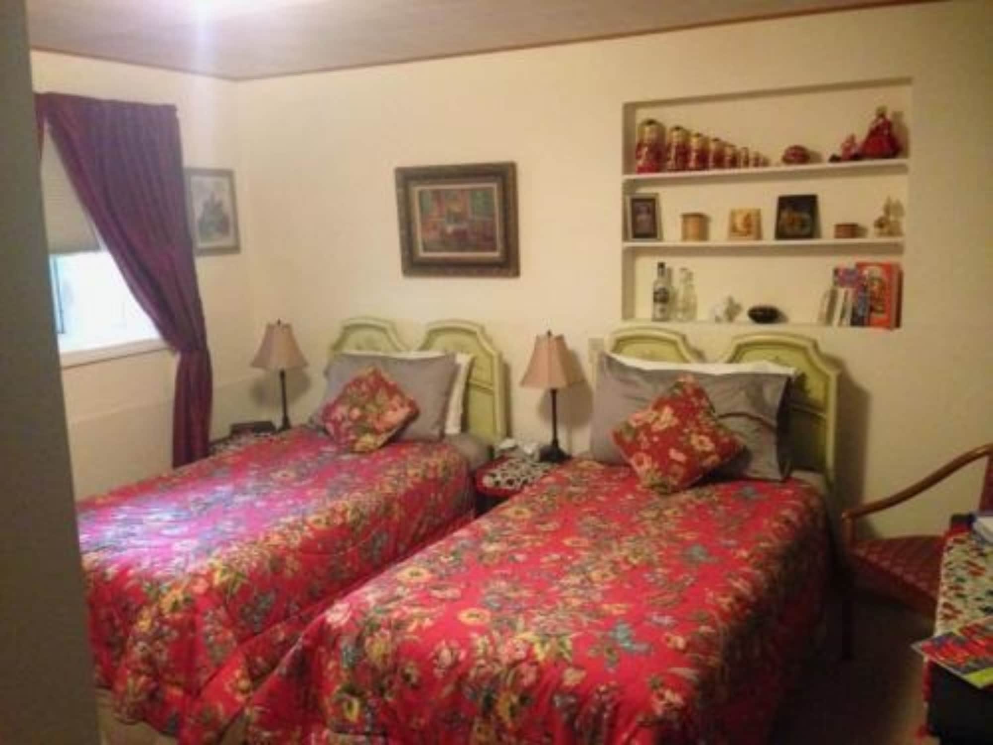 COMFORT, 2 BEDS, PRIVATE BATHROOM