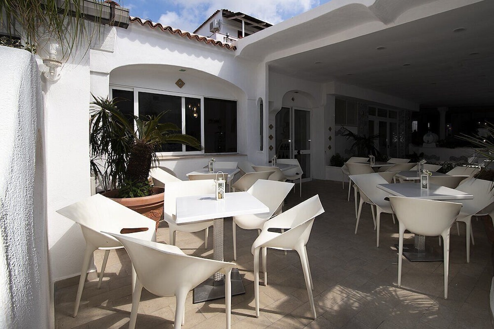 Junior Village Ischia 16/26