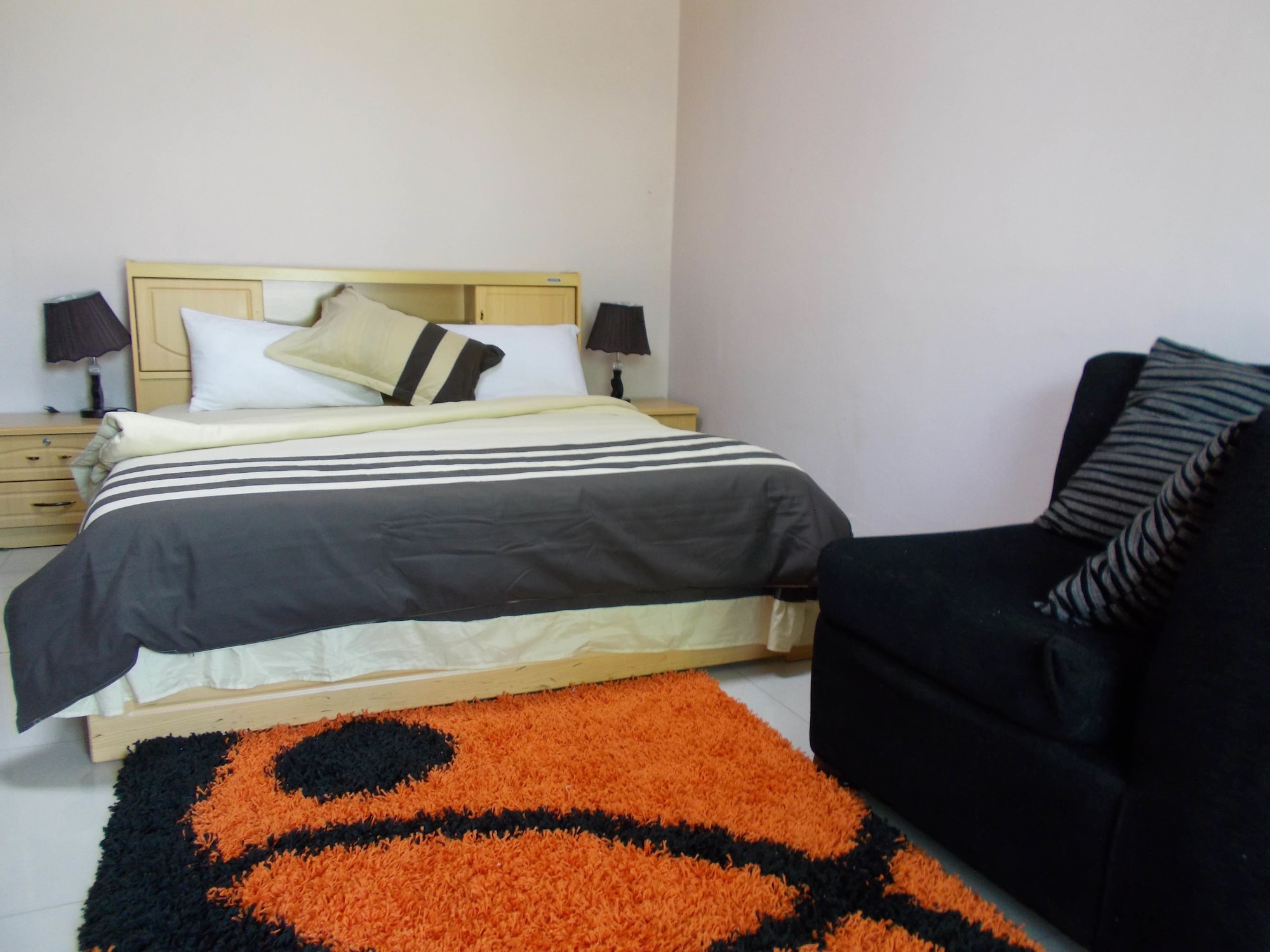EXECUTIVE, DOUBLE BED