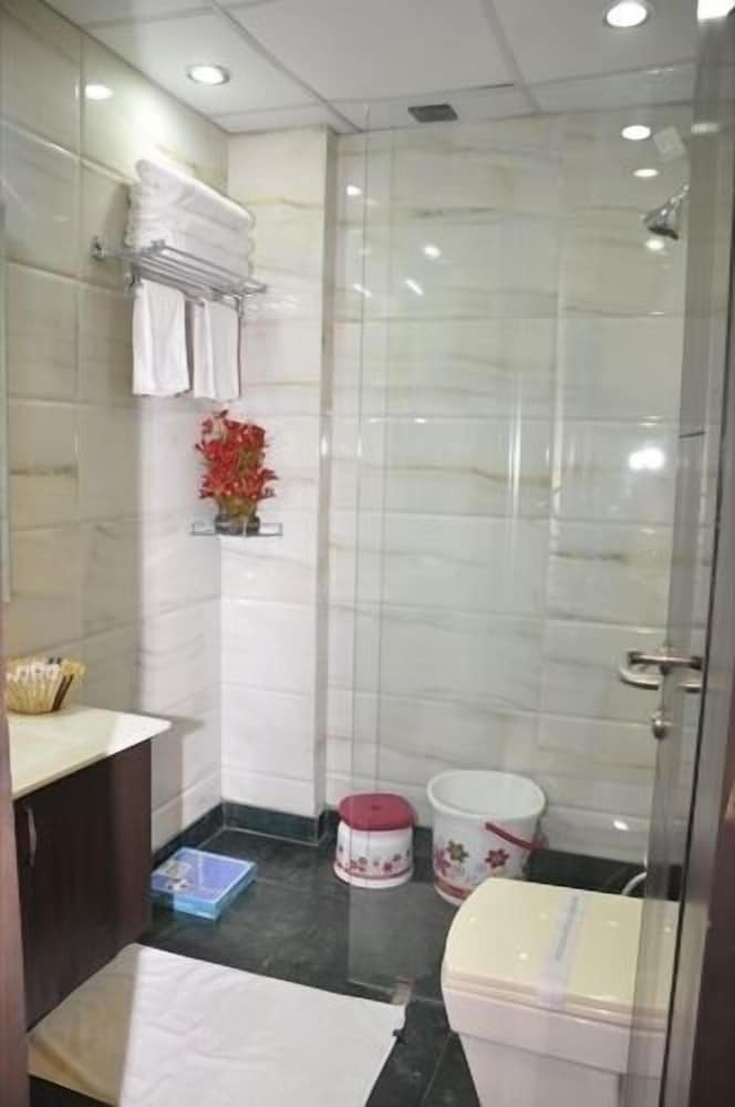 Hotel Yug Villa 33/33