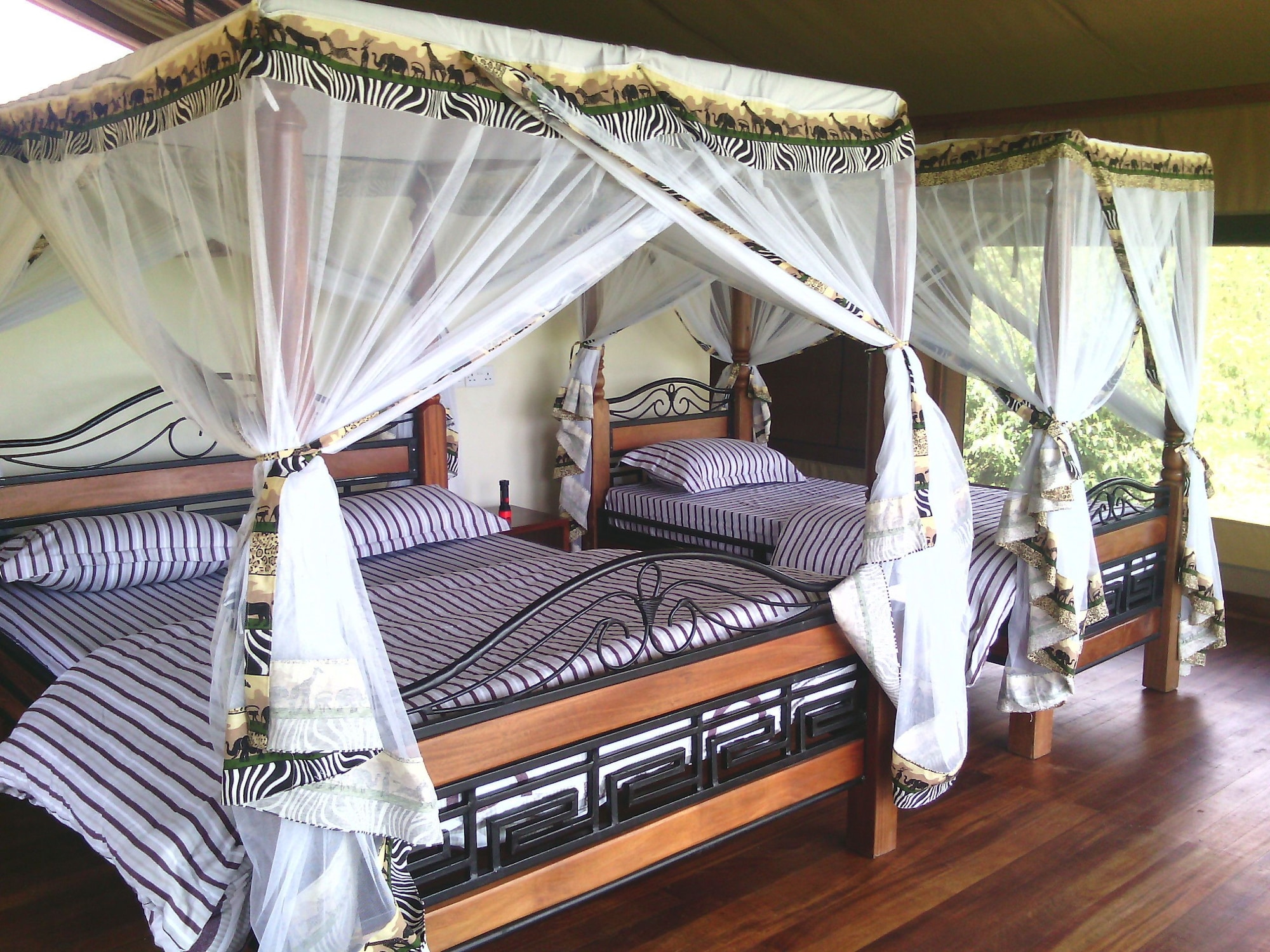 TENT, DOUBLE BED