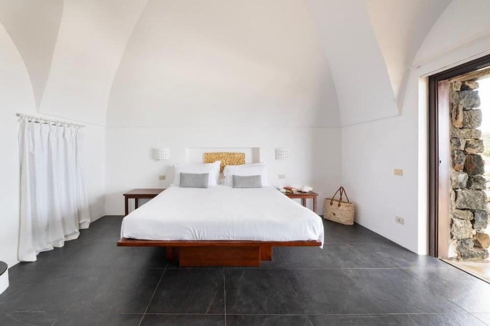 Room, Double Bed, Side Sea View