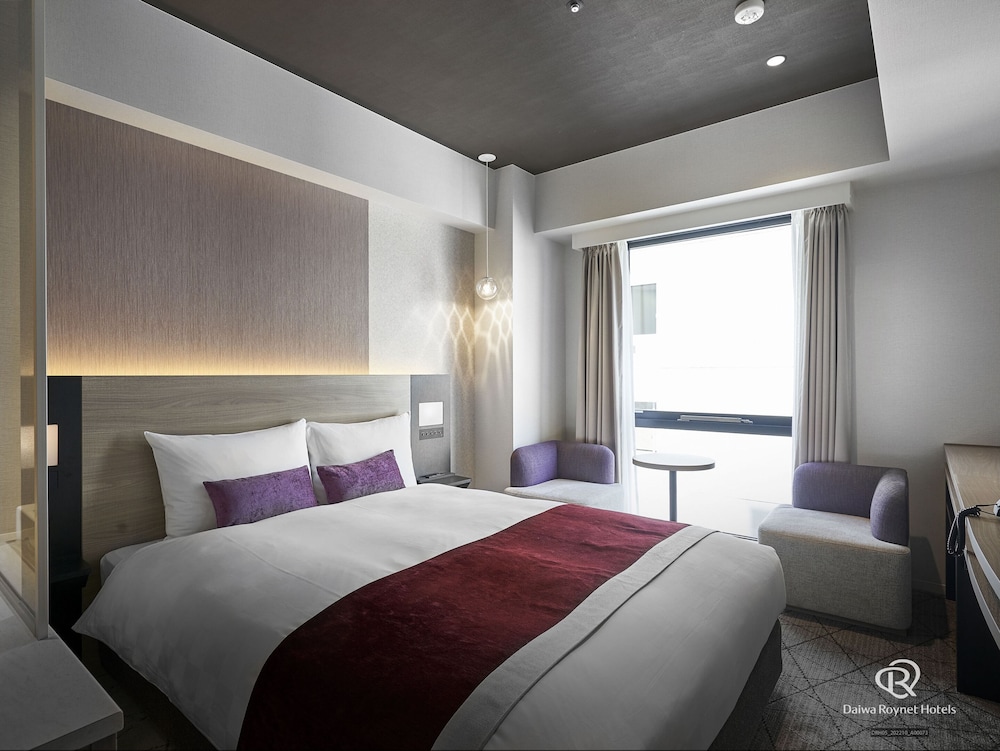 MODERATE, DOUBLE BED