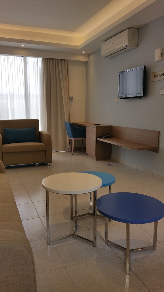 Maricas Boutique Hotel 47/65