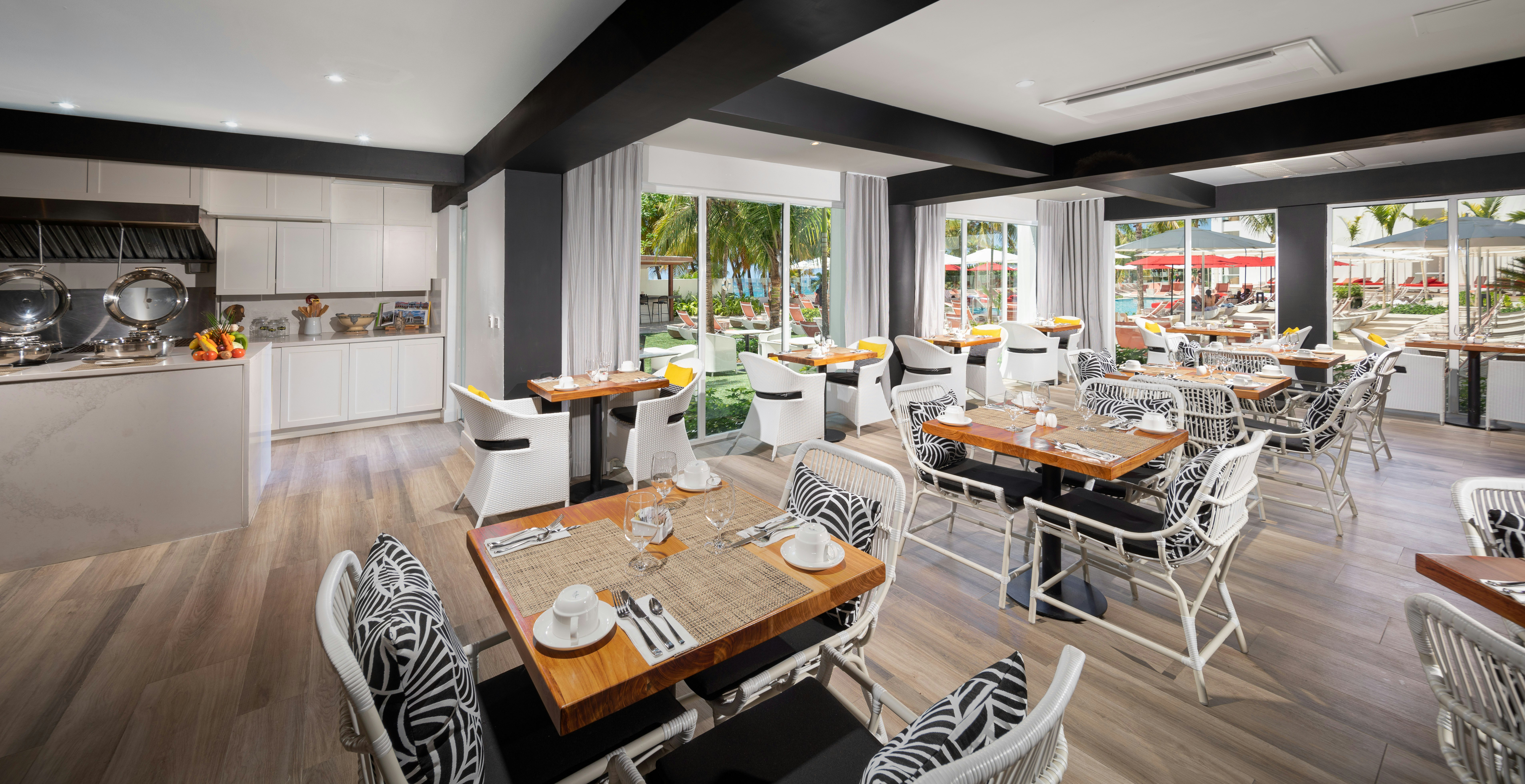 S Hotel Montego Bay 45/78