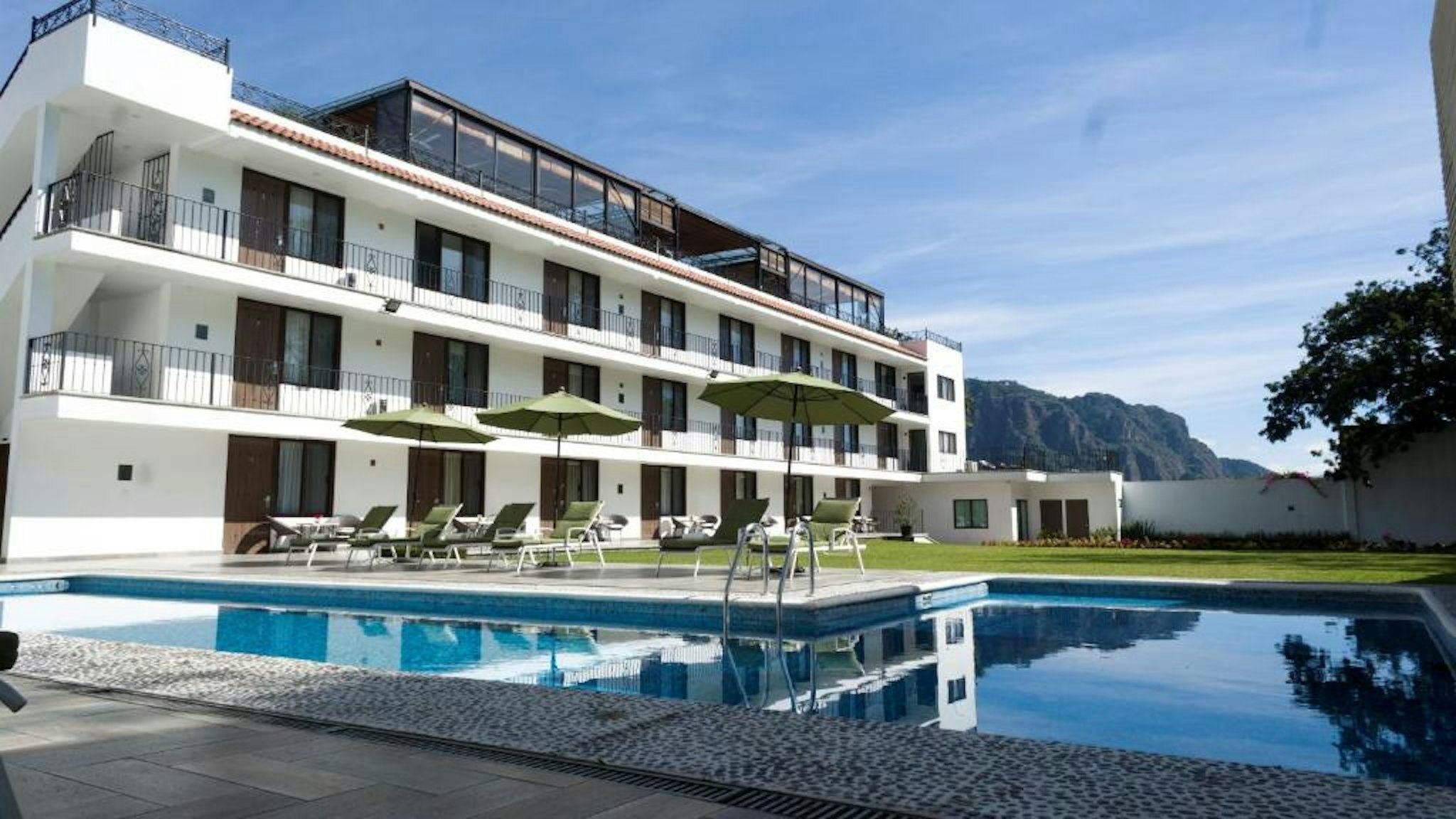 Hotel Las Puertas de Tepoztlan 2/30