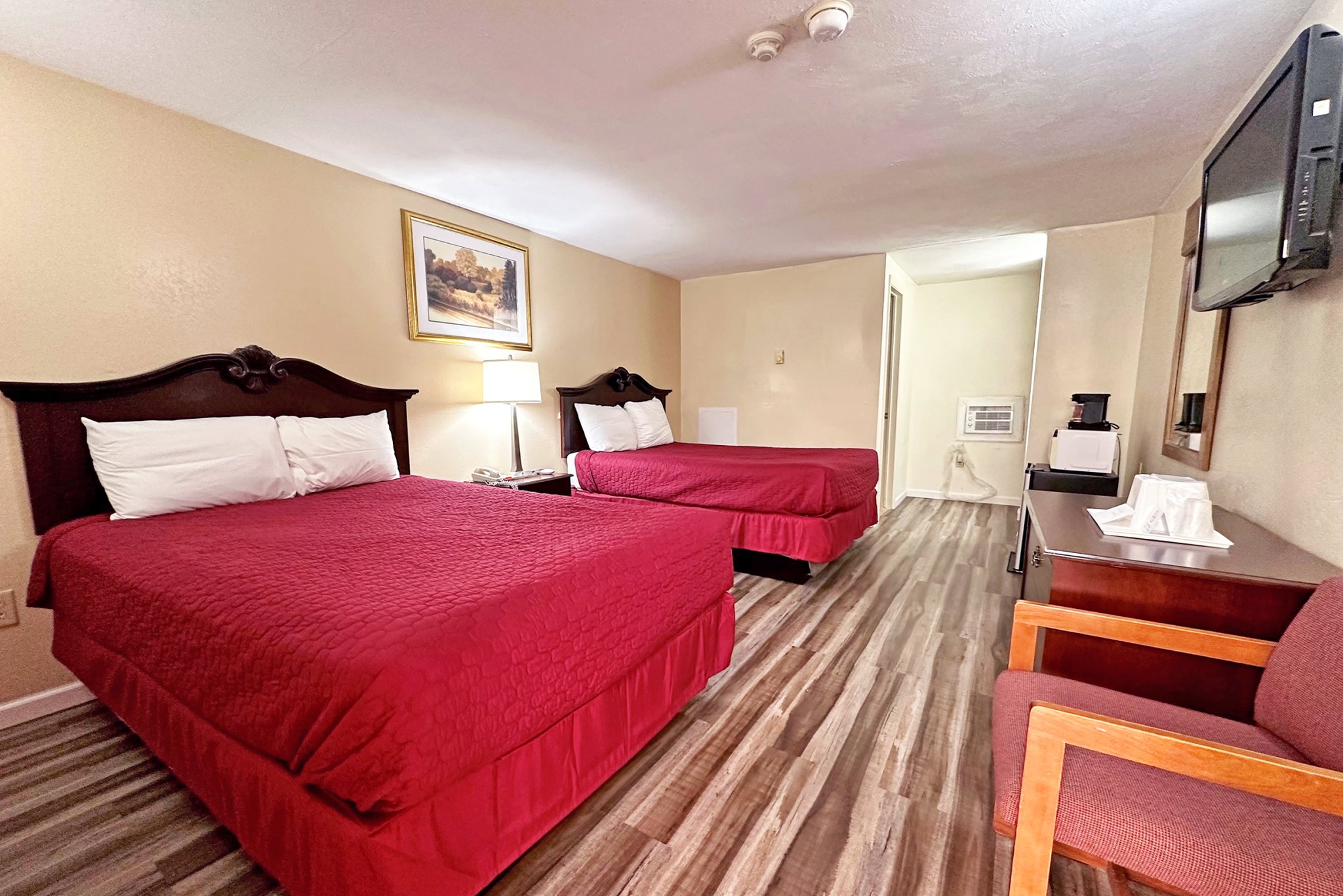 Red Carpet Inn Pulaski 4/15