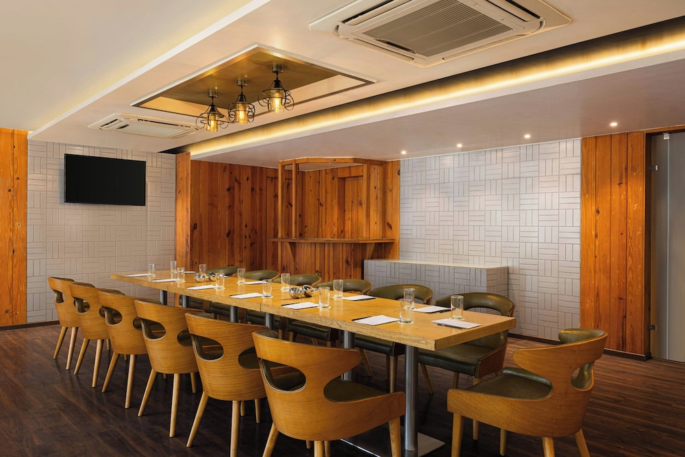 The Fern Residency Bhopal 46/56