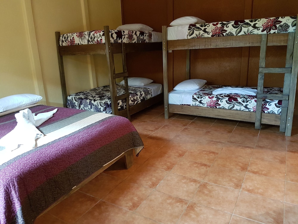 Greemount Hotel 25/65