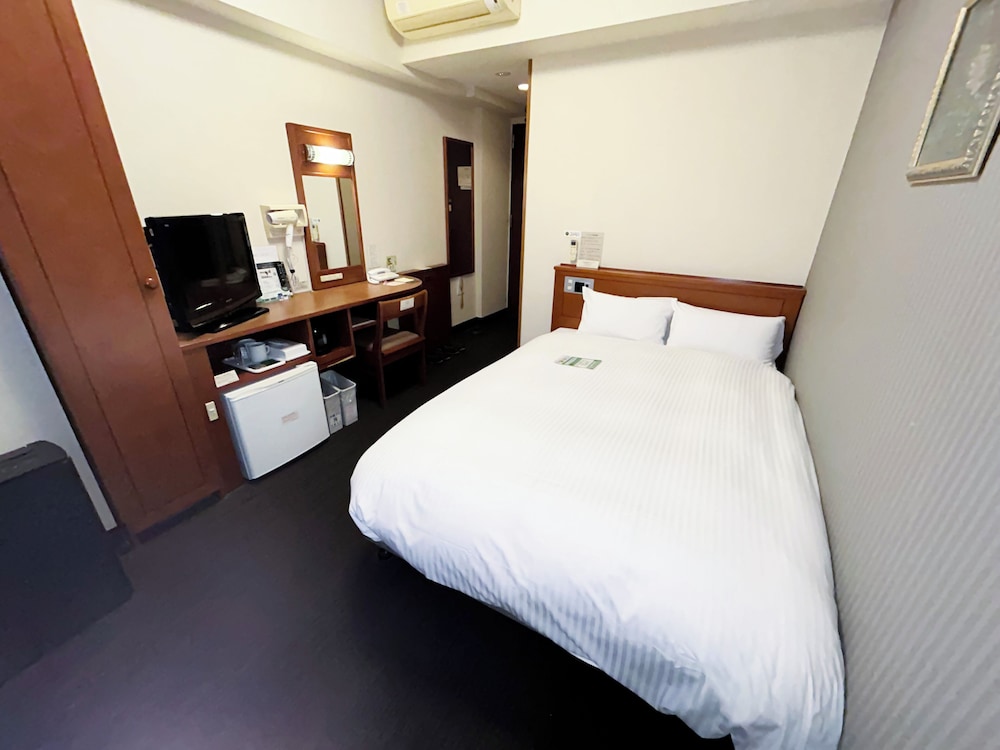 Hotel Route-Inn Tosu Ekimae 24/63