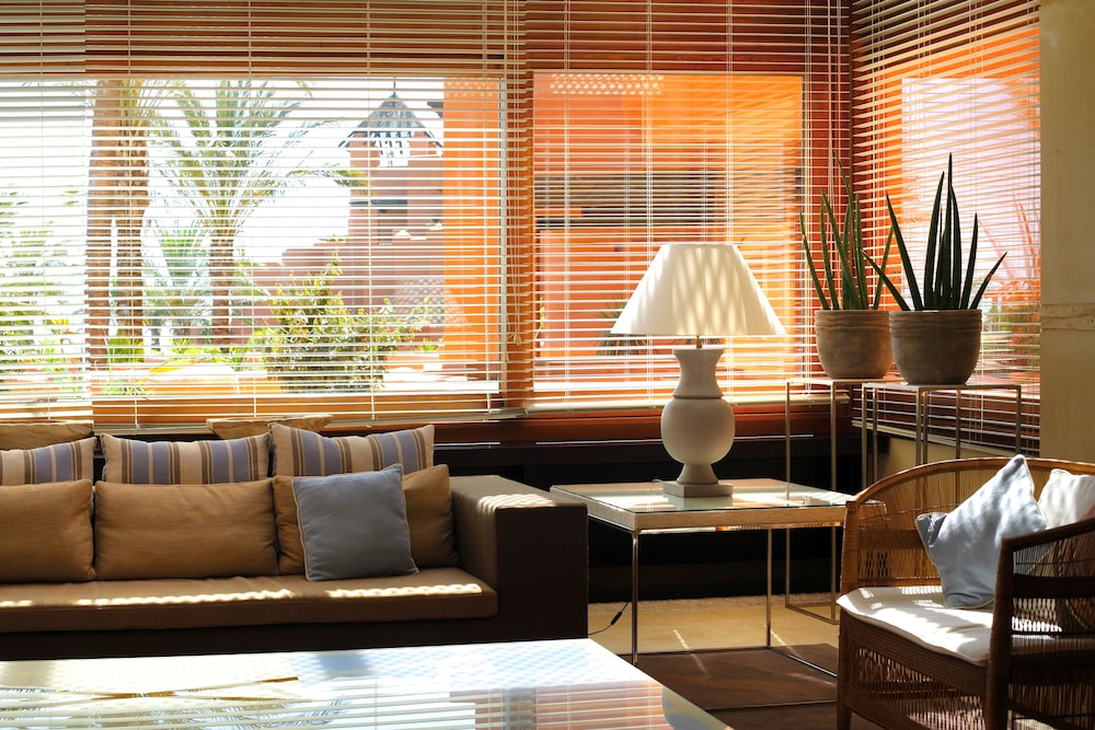 Royal Hideaway Sancti Petri A Member of Barcelo Hotel Group 48/72