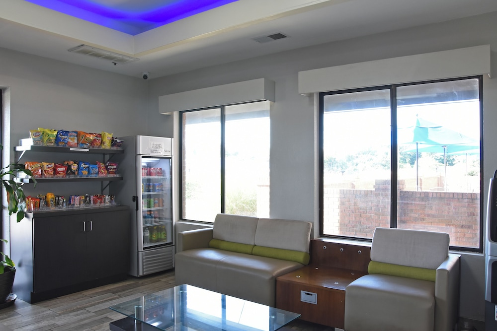 Days Inn by Wyndham Lebanon 22/35